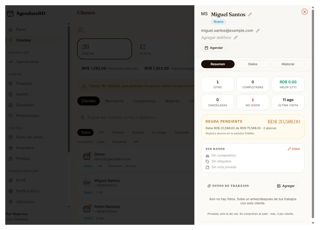 Ficha de un cliente en el CRM con sus citas, valor de vida y notas privadas
